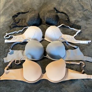 4 Victoria’s Secret bras 32DD